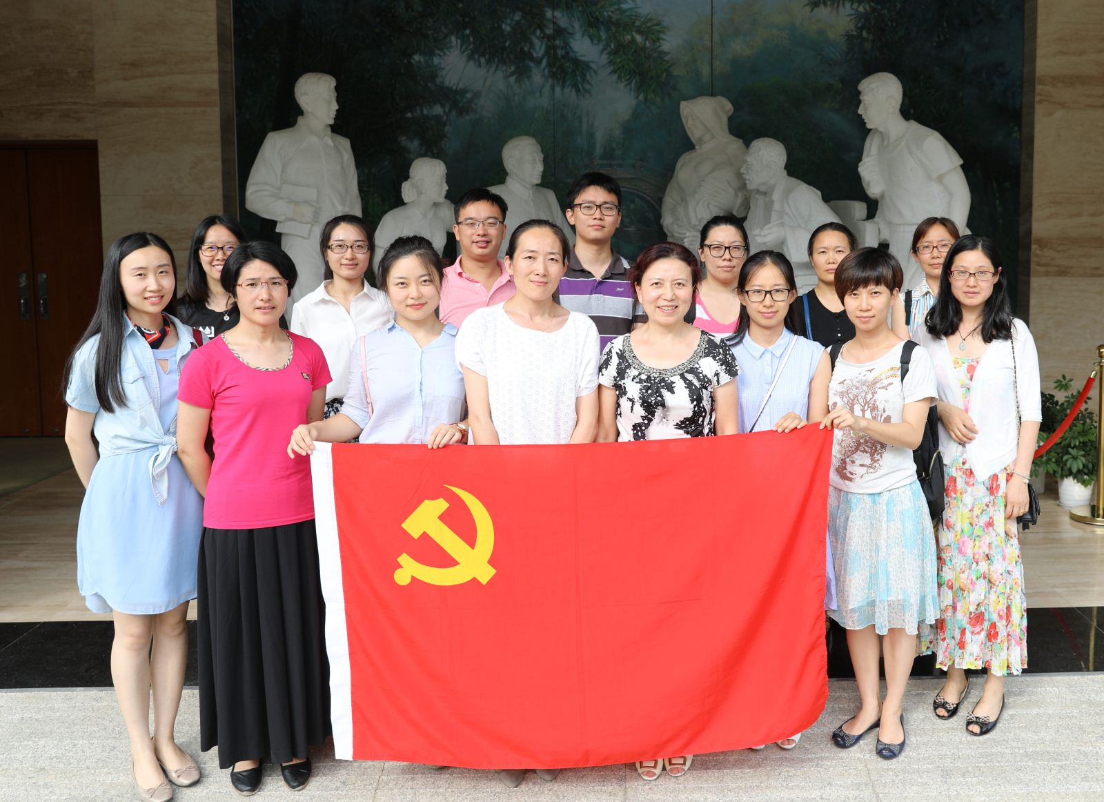 学习陈云五种精神，争做“两学一做”先锋 ——计算机科学与软件工程学院师生党员赴陈云纪念馆参观学习