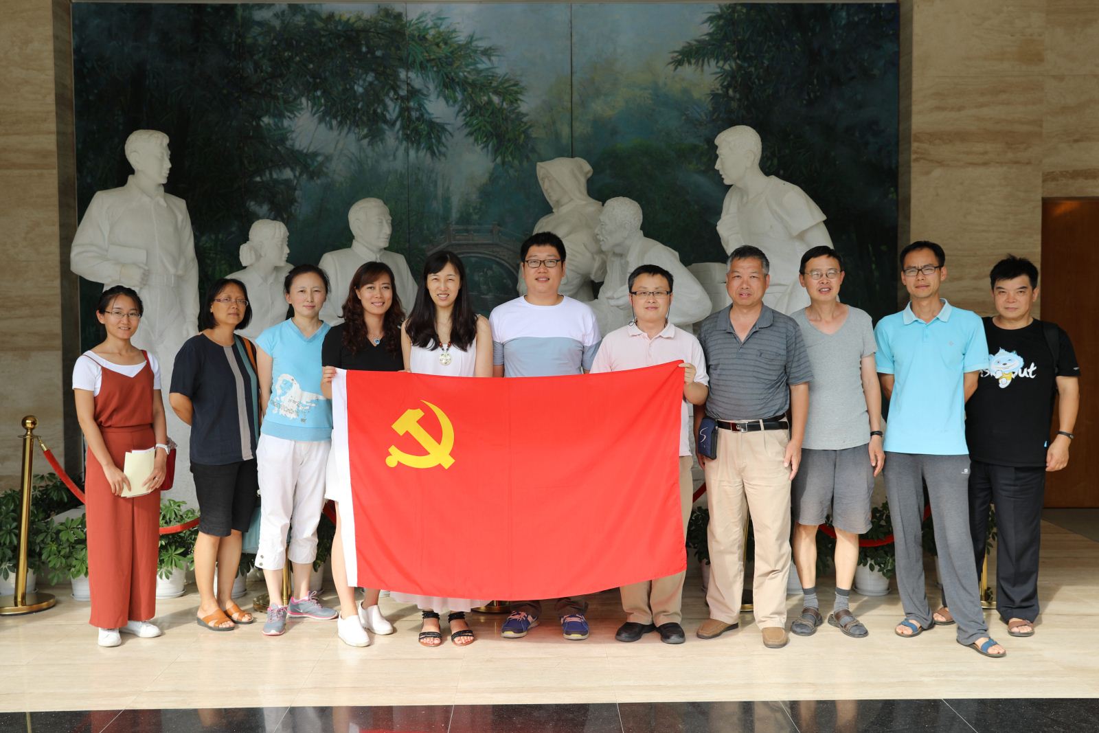 学习陈云五种精神，争做“两学一做”先锋 ——计算机科学与软件工程学院师生党员赴陈云纪念馆参观学习