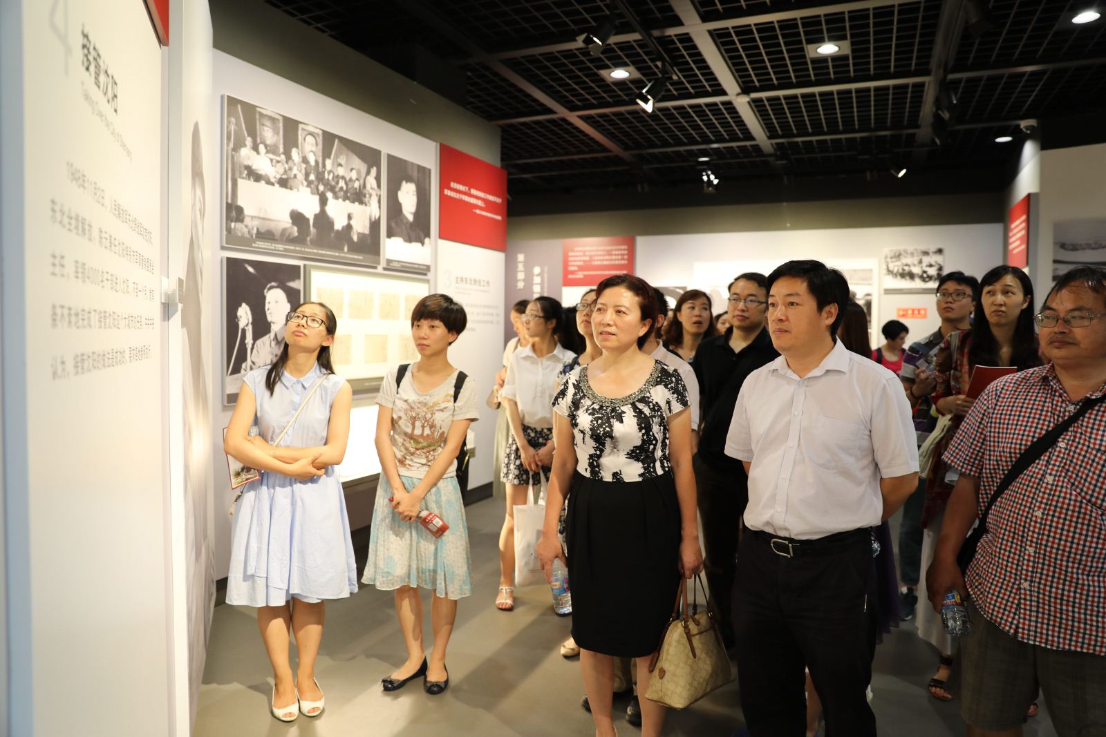 学习陈云五种精神，争做“两学一做”先锋 ——计算机科学与软件工程学院师生党员赴陈云纪念馆参观学习