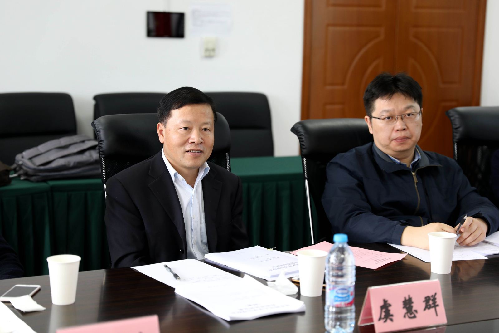 计算机科学与软件工程学院学位授权点评估会议顺利召开