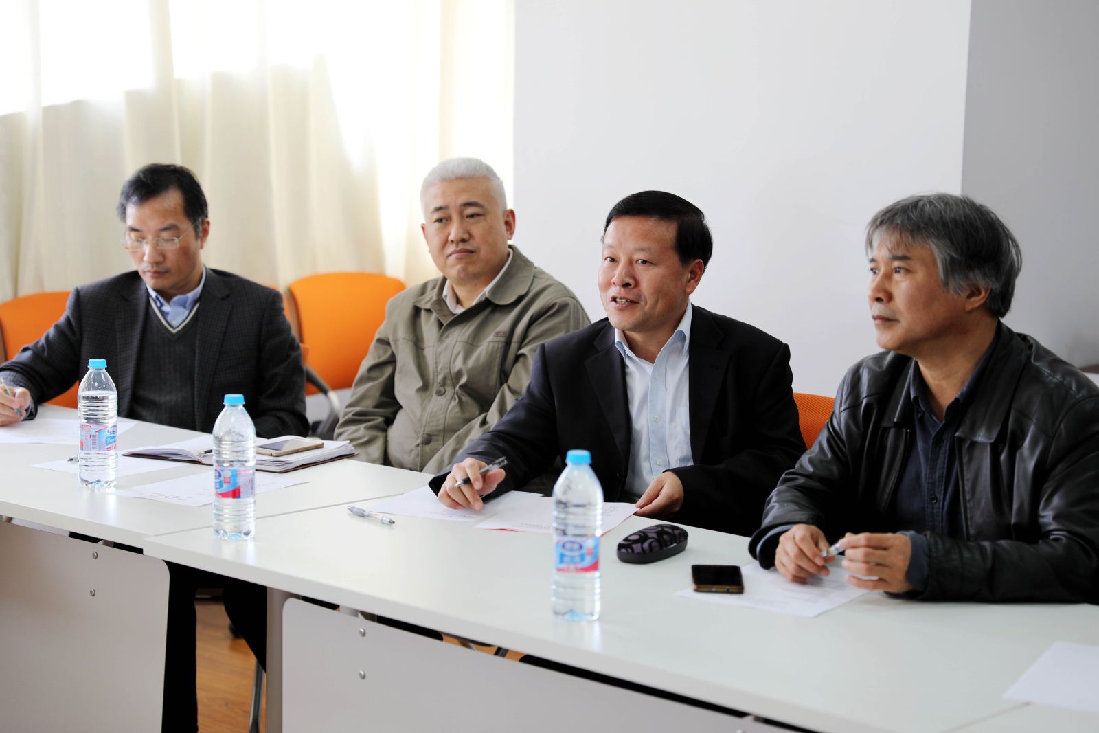 计算机科学与软件工程学院学位授权点评估会议顺利召开