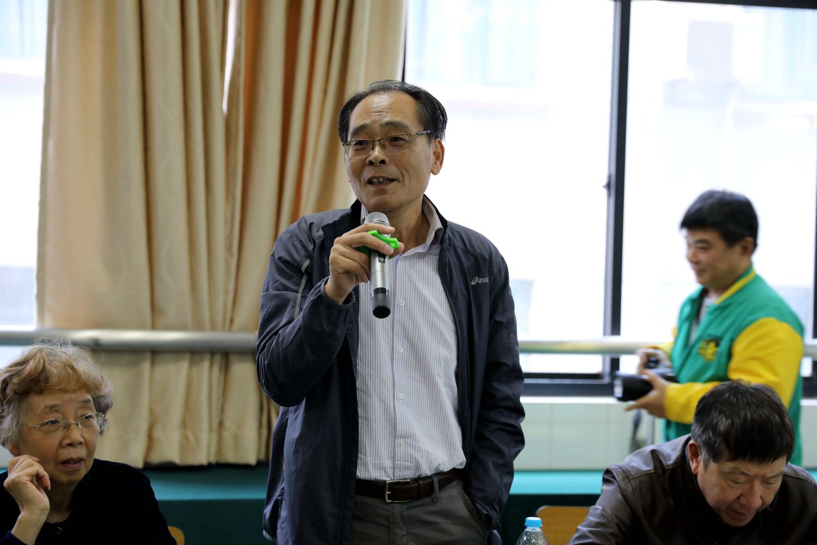 计算机科学与软件工程学院举行敬老节茶话会