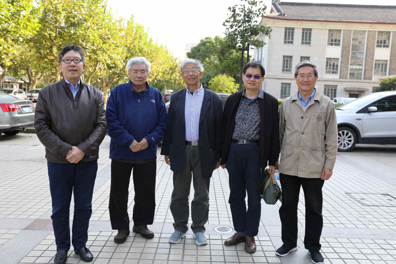 计算机科学与软件工程学院举行敬老节茶话会