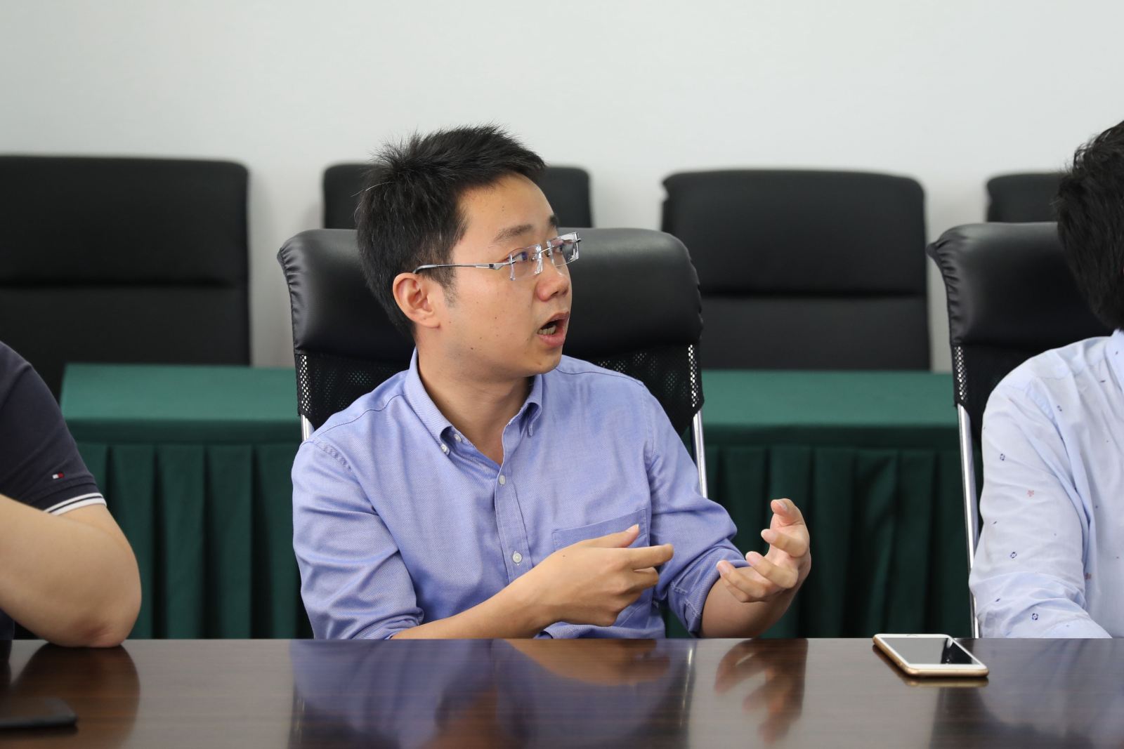 计软学院校友联谊会召开理事座谈会