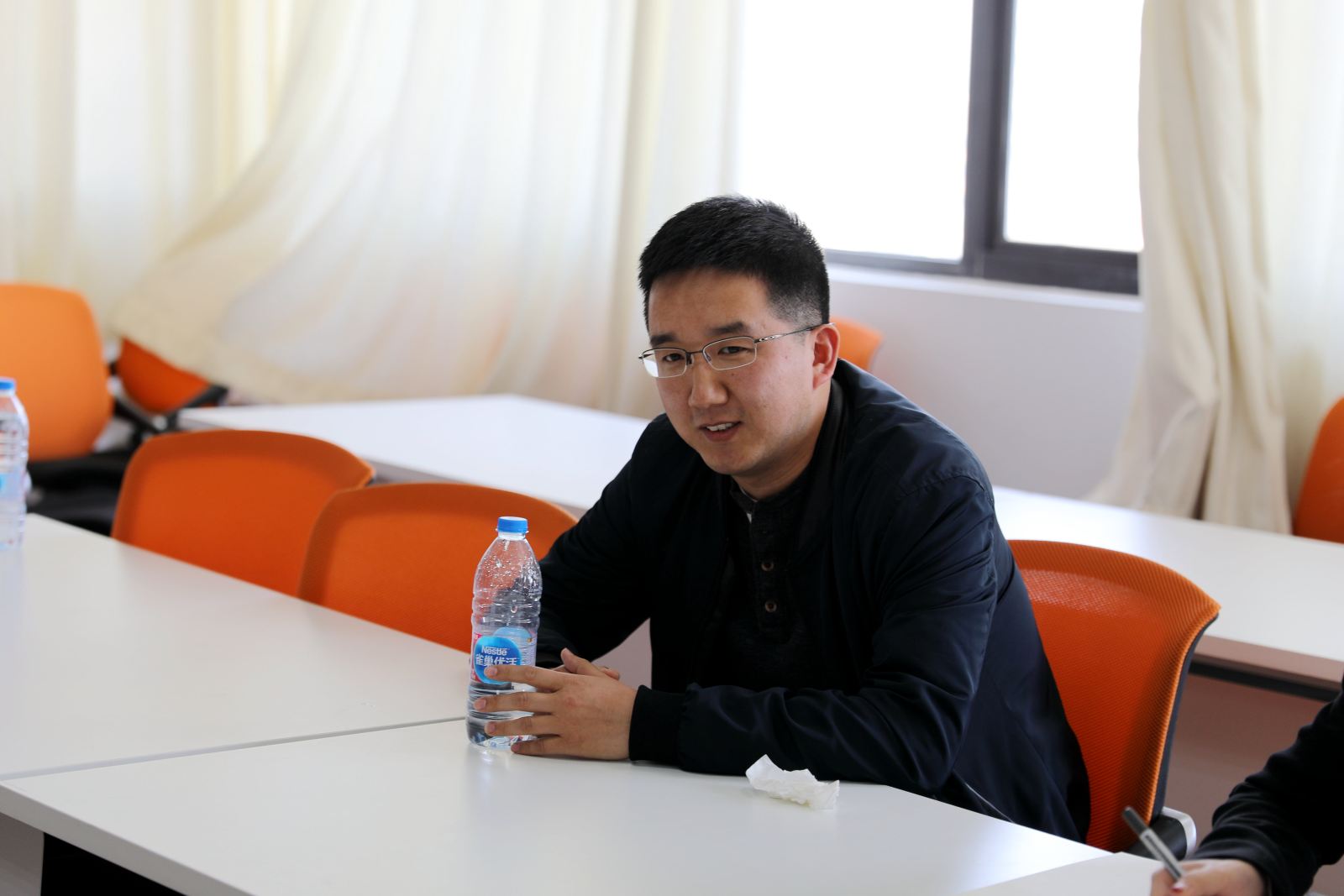 计算机科学与软件工程学院举行青年教师座谈会