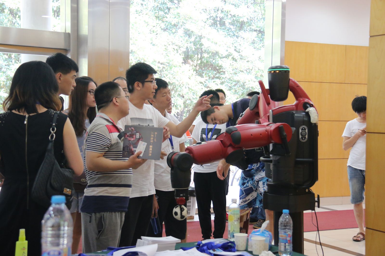 计算机科学与软件工程学院成功举办全国第三届机器人操作系统（ROS）及其应用暑期学校